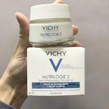 كريم مرطب من vichy