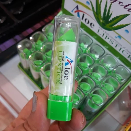 مرطب الشفايف بالالفيرا